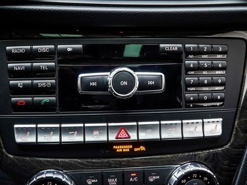 Used 2014 Mercedes-Benz SL 550 image 22