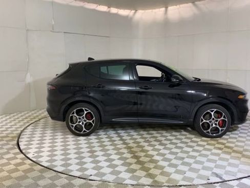 Used 2024 Alfa Romeo Tonale Veloce image 9