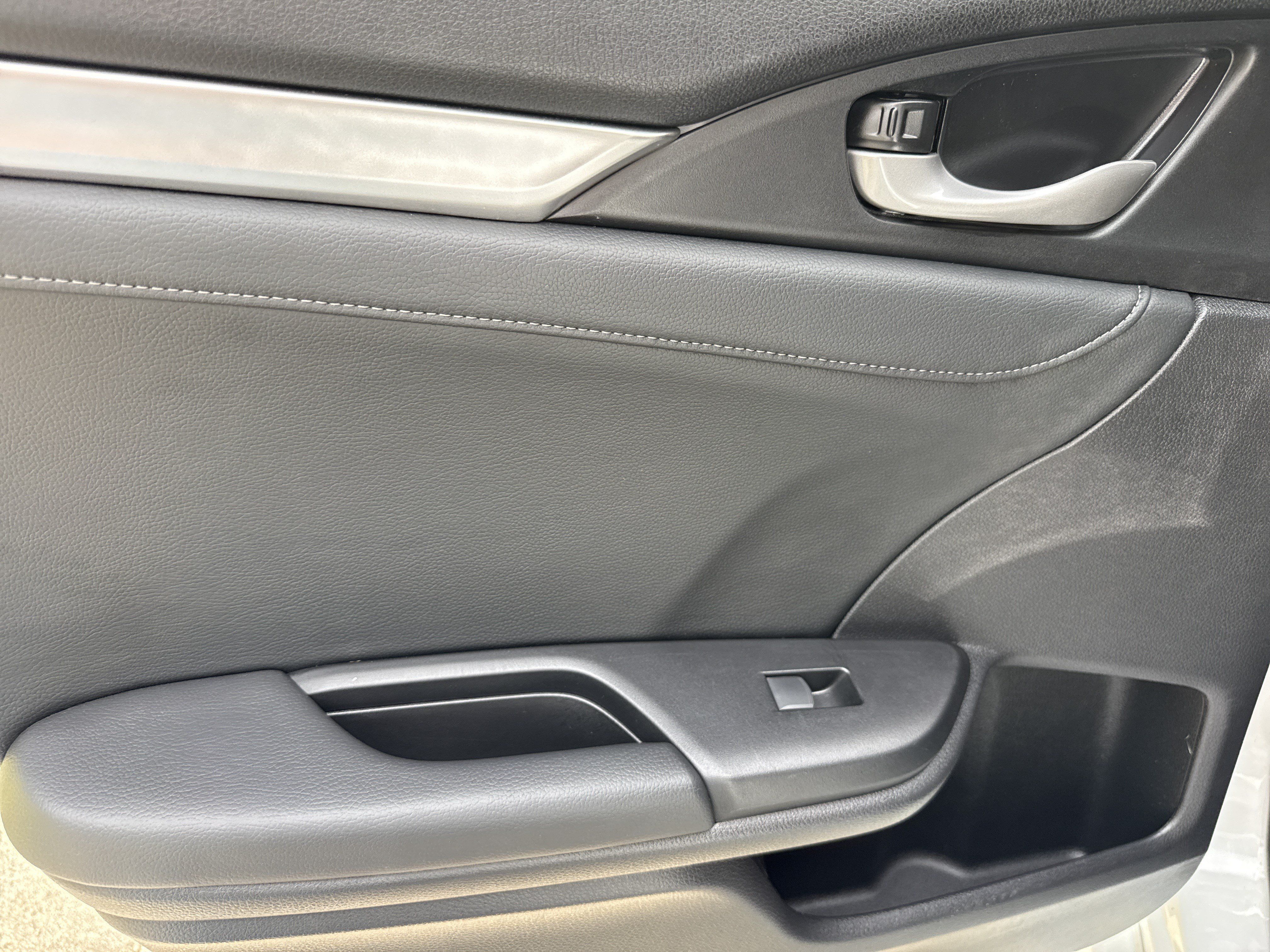 Used 2021 Honda Civic EX-L image 21