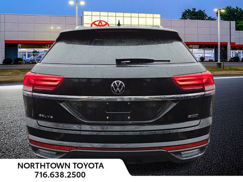 Used 2020 Volkswagen Atlas Cross Sport SEL image 8
