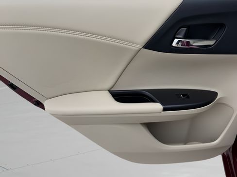 Used 2014 Honda Accord EX image 27