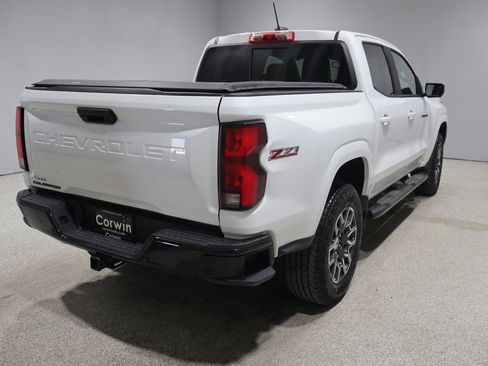 Used 2023 Chevrolet Colorado Z71 w/ Z71 Convenience Package 2 AWD/4WD image 2