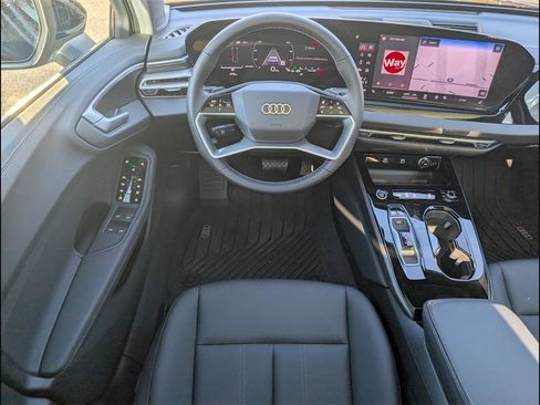 Used 2025 Audi A5 2.0T Premium w/ Convenience Package image 9