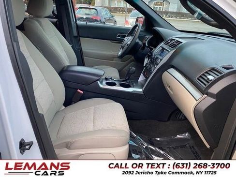 Used 2013 Ford Explorer 4WD w/ Class III Trailer Tow Pkg image 18