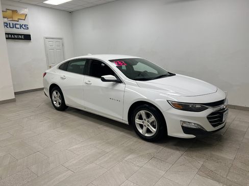 Used 2023 Chevrolet Malibu LT image 3