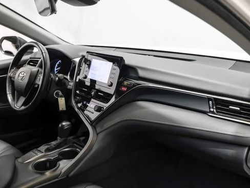 Used 2023 Toyota Camry SE FWD image 21
