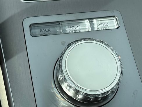 New 2026 Genesis GV70 2.5T Advanced image 21