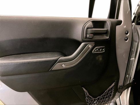 Used 2016 Jeep Wrangler Unlimited Sport AWD/4WD image 23