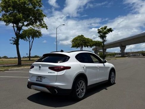 Used 2018 Alfa Romeo Stelvio Ti Sport AWD/4WD image 6