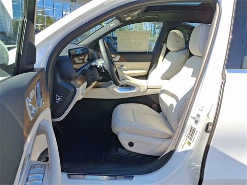 New 2025 Mercedes-Benz GLS 450 4MATIC image 13