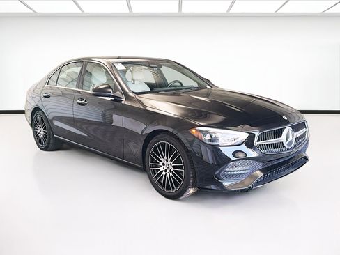 Used 2025 Mercedes-Benz C 300 Sedan image 3