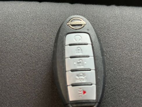 Used 2025 Nissan Altima 2.5 SV FWD image 24