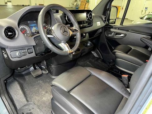 Used 2026 Mercedes-Benz Sprinter 2500 image 26