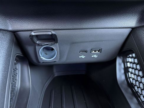 New 2026 Chevrolet TrailBlazer LT w/ LT Cold Weather Package FWD image 19