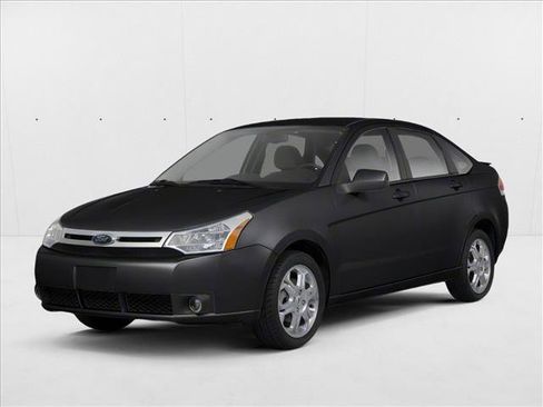Used 2010 Ford Focus SE FWD image 1