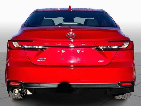 Certified 2025 Toyota Camry SE image 4