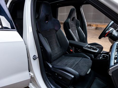 Used 2025 BMW X1 M35i w/ Premium Package image 26