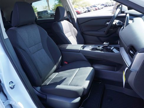 New 2026 Nissan Rogue SV image 12