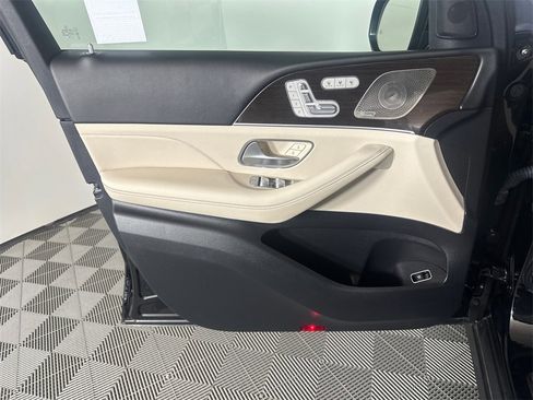 Used 2024 Mercedes-Benz GLE 350 4MATIC image 10