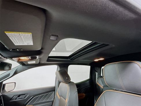 New 2026 GMC Canyon AT4 w/ Technology Plus Package image 17