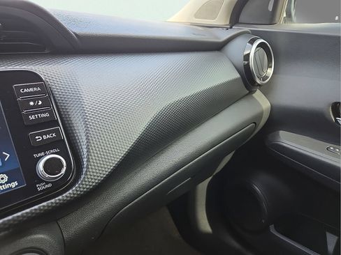 Used 2024 Nissan Kicks SV FWD image 22
