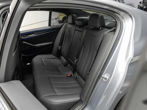 Used 2023 BMW 530i w/ Premium Package RWD image 39