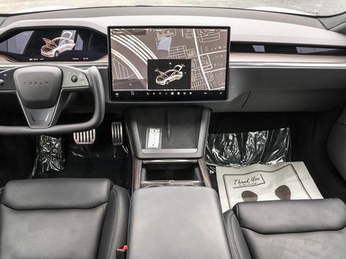 Used 2022 Tesla Model S image 23