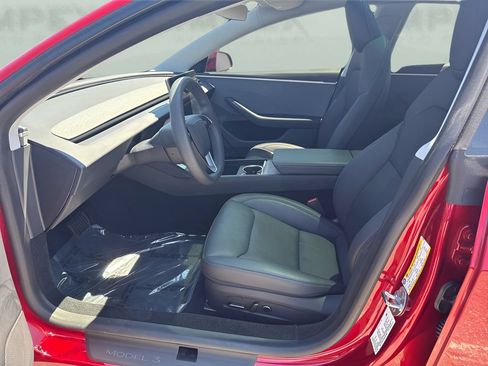 Used 2025 Tesla Model 3 RWD image 9