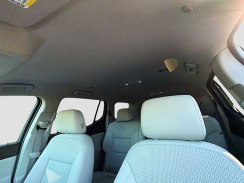 Used 2022 GMC Acadia SLE w/ Driver Convenience Package AWD/4WD image 24