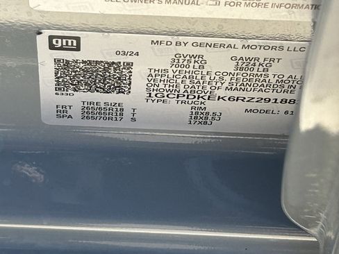 Certified 2024 Chevrolet Silverado 1500 LT AWD/4WD image 35