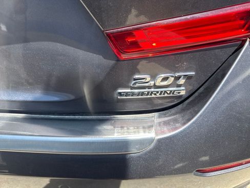Used 2019 Honda Accord Touring image 3