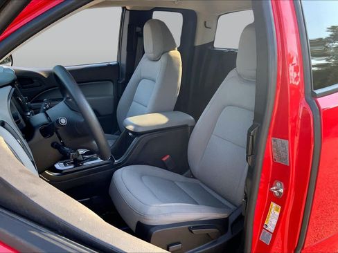 Used 2017 Chevrolet Colorado W/T RWD image 8