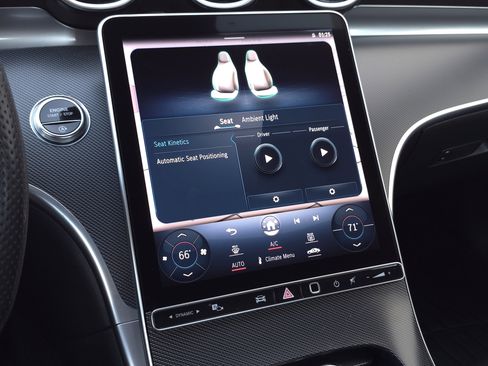 Used 2024 Mercedes-Benz C 300 Sedan image 21