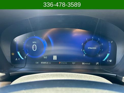 Used 2020 Ford Escape Titanium AWD/4WD image 9