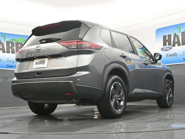 Used 2025 Nissan Rogue SV FWD image 23