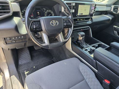 Used 2022 Toyota Tundra SR5 AWD/4WD image 16