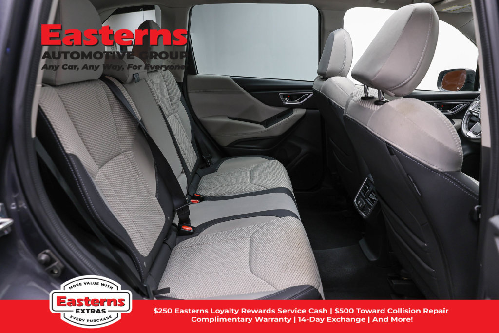 Used 2023 Subaru Forester Premium AWD/4WD image 28