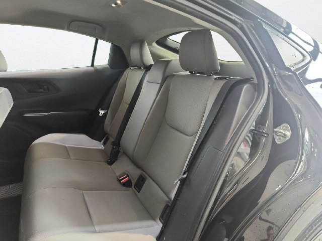 Used 2024 Toyota Prius LE AWD/4WD image 19