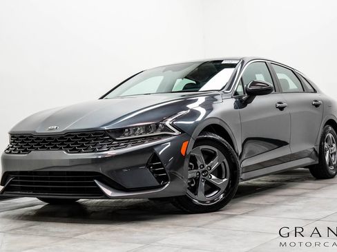 Used 2021 Kia K5 LXS FWD image 1