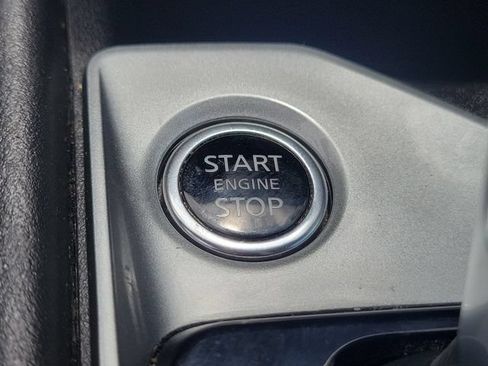 Used 2025 Nissan Altima 2.5 SV FWD image 25