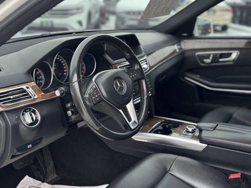 Used 2016 Mercedes-Benz E 350 4MATIC Sedan image 10