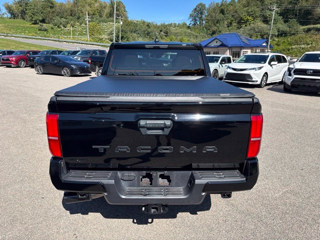Used 2025 Toyota Tacoma TRD Off-Road AWD/4WD image 19
