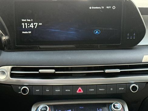 Used 2024 Hyundai Palisade SEL w/ Premium Package FWD image 11