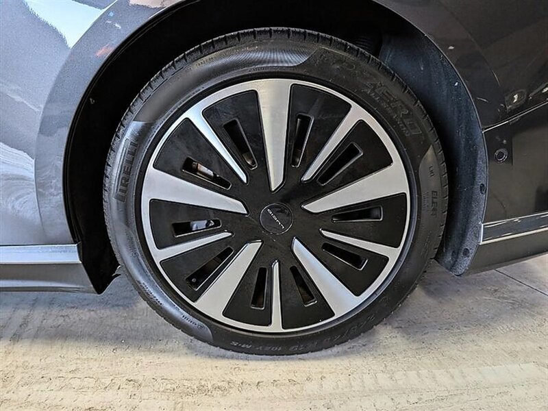 Used 2023 Lucid Air Pure RWD image 14