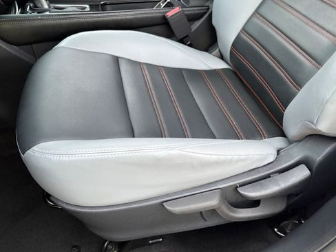 Used 2023 Nissan Kicks SR w/ SR Premium Package image 32