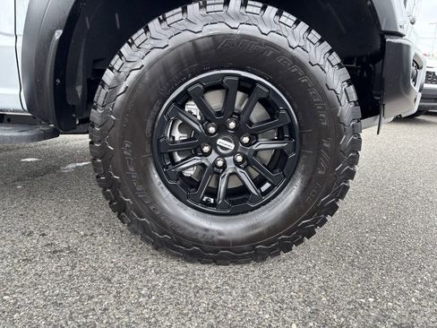 Used 2025 Ford F150 Raptor image 9