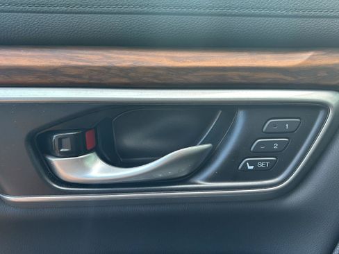 Used 2020 Honda CR-V EX-L image 11