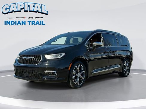 New 2026 Chrysler Pacifica Pinnacle FWD image 1