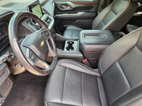 Used 2023 Chevrolet Tahoe Premier RWD image 6