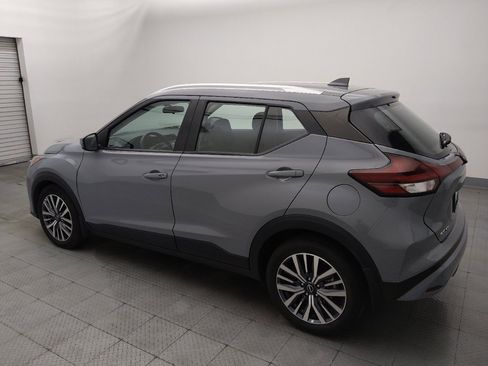 Used 2024 Nissan Kicks SV FWD image 3